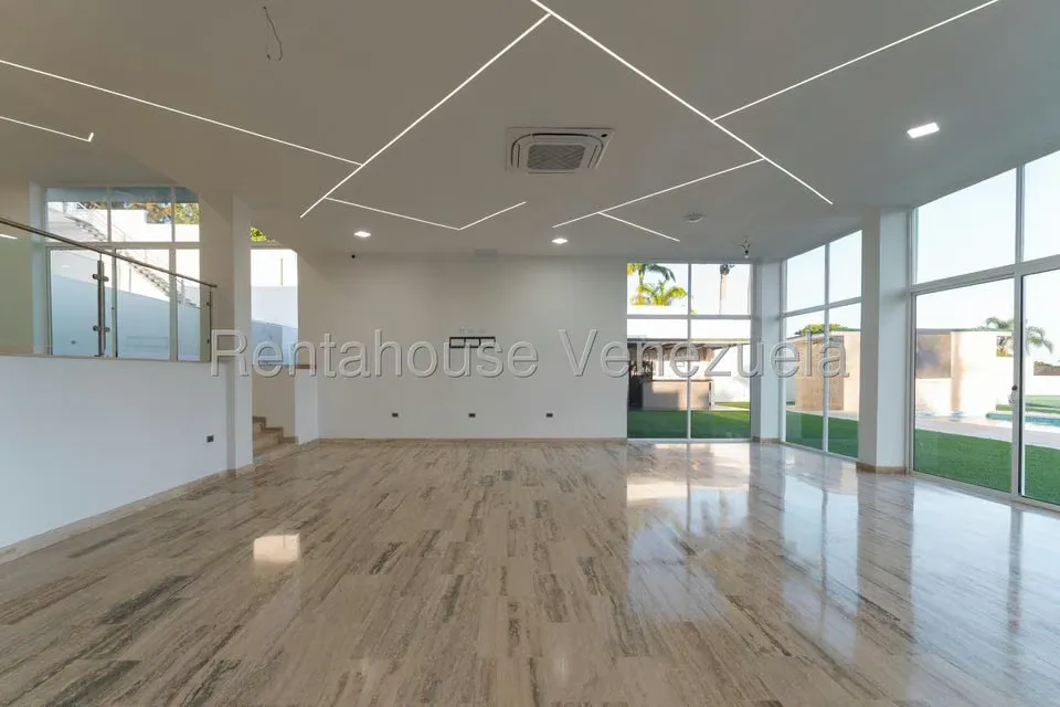 Casa (1 Nivel) en Venta en La Lagunita Country Club, Distrito Metropolitano - 18