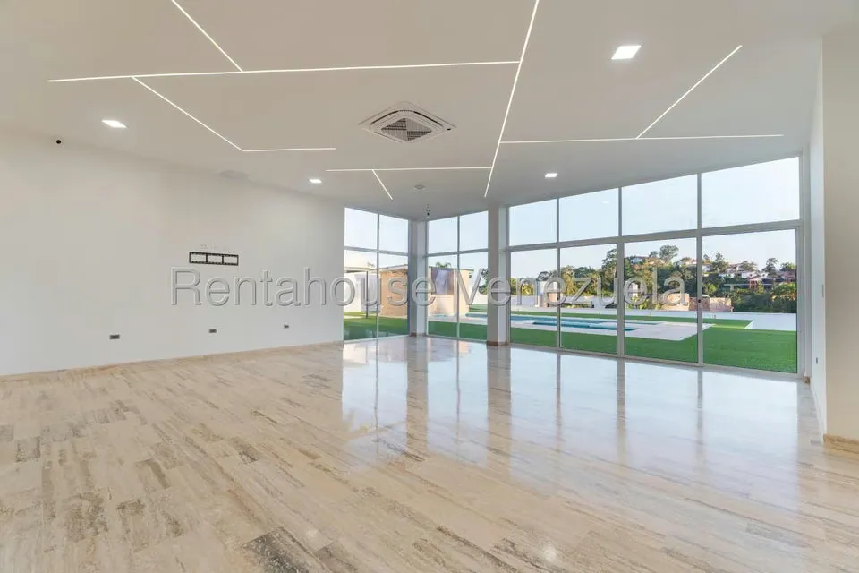 Casa (1 Nivel) en Venta en La Lagunita Country Club, Distrito Metropolitano - 19