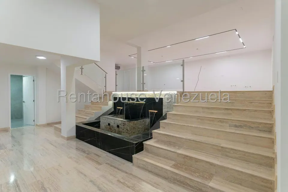 Casa (1 Nivel) en Venta en La Lagunita Country Club, Distrito Metropolitano - 23