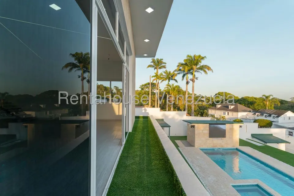 Casa (1 Nivel) en Venta en La Lagunita Country Club, Distrito Metropolitano - 35