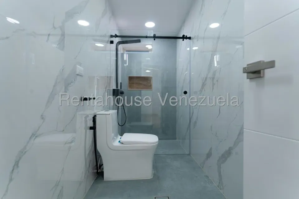 Casa (1 Nivel) en Venta en La Lagunita Country Club, Distrito Metropolitano - 39