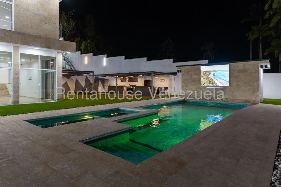 Casa (1 Nivel) en Venta en La Lagunita Country Club, Distrito Metropolitano - 54