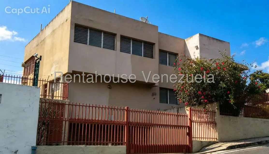 Casa (Multipes Niveles) en Venta en Lomas del Mirador, Distrito Metropolitano - 2