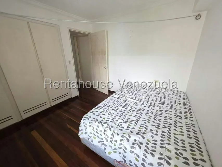 Apartamento (1 Nivel) en Alquiler en El Cigarral, Distrito Metropolitano - 14
