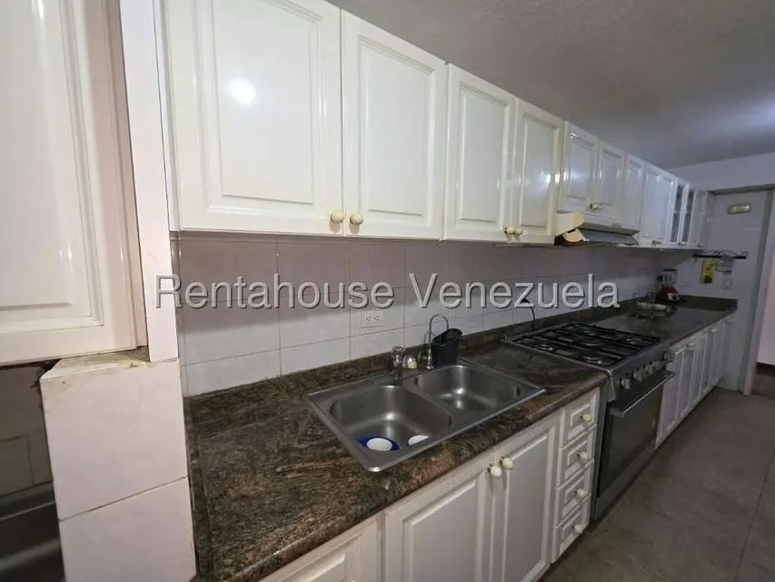 Apartamento (1 Nivel) en Alquiler en El Cigarral, Distrito Metropolitano - 20