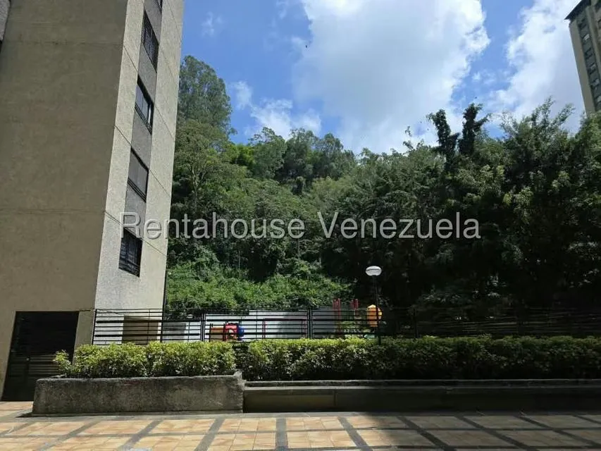 Apartamento (1 Nivel) en Alquiler en El Cigarral, Distrito Metropolitano - 26