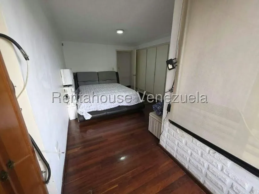 Apartamento (1 Nivel) en Alquiler en El Cigarral, Distrito Metropolitano - 8