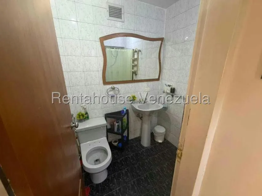 Apartamento (1 Nivel) en Venta en Parroquia Altagracia, Distrito Metropolitano - 12