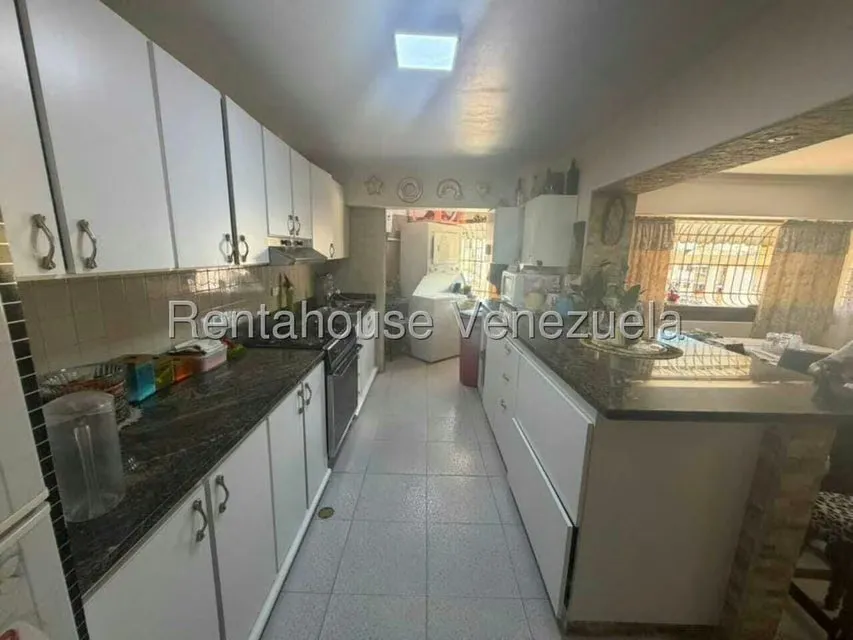 Apartamento (1 Nivel) en Venta en Parroquia Altagracia, Distrito Metropolitano - 3
