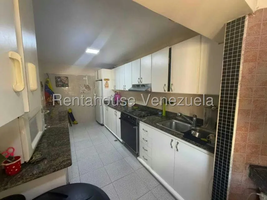 Apartamento (1 Nivel) en Venta en Parroquia Altagracia, Distrito Metropolitano - 4