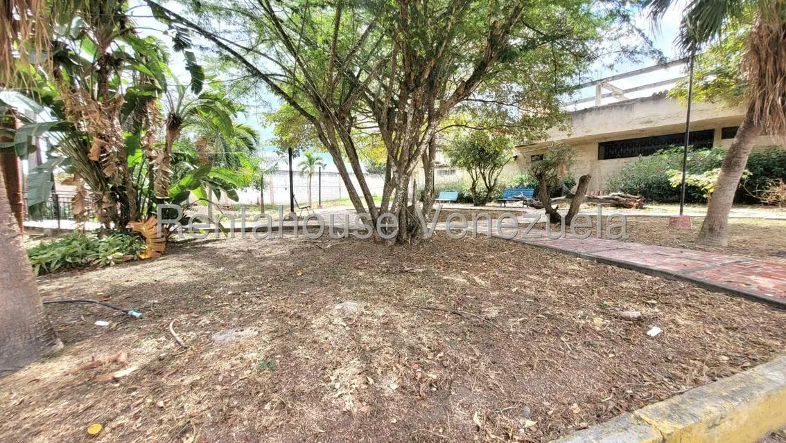 Casa (1 Nivel) en Venta en Los Rastrojos, Lara - 32