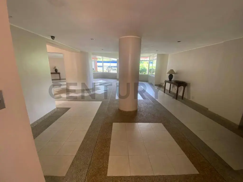 Venta Apto. con dos Terrazas Las Esmeraldas - 17