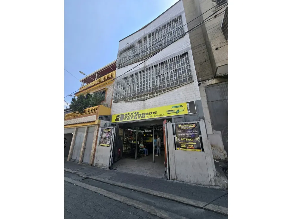 EDIFICIO COMERCIAL EN VENTA 420 M2 - URB CATIA