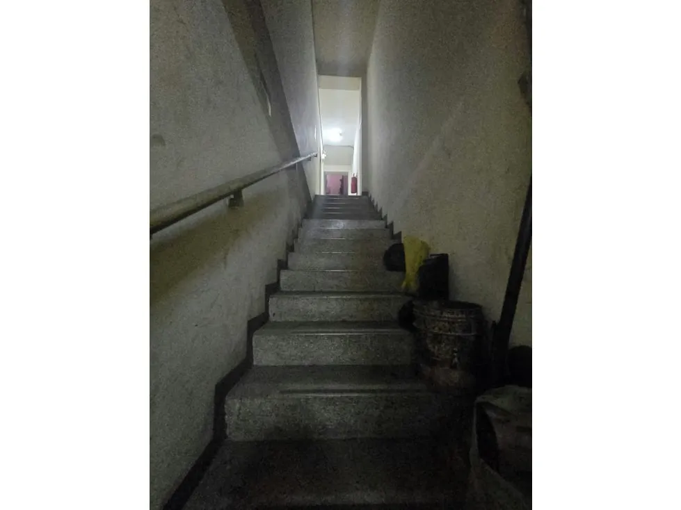 EDIFICIO COMERCIAL EN VENTA 420 M2 - URB CATIA - 10