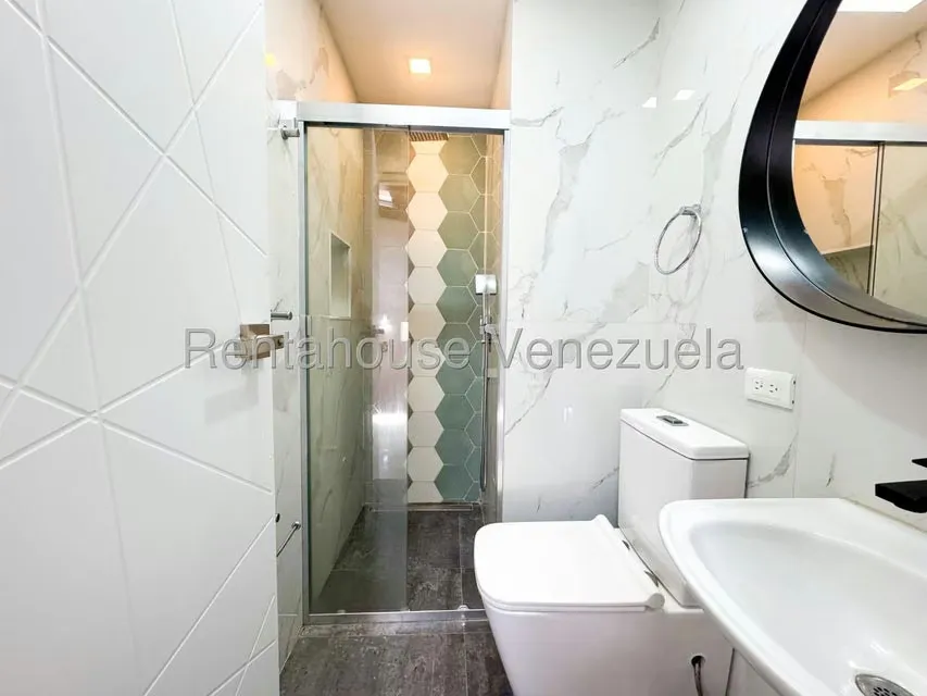 Casa (Duplex) en Venta en Alto Prado, Distrito Metropolitano - 34