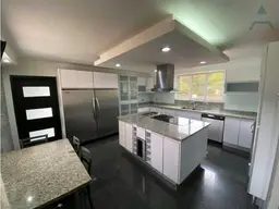 View 10