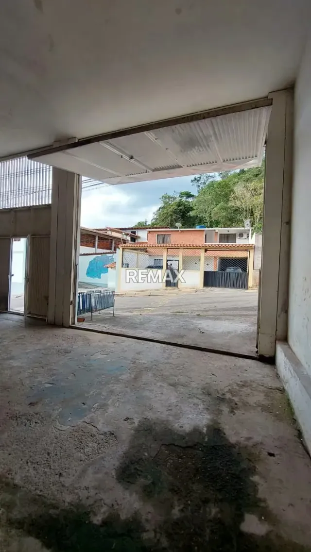Vendo Galponlocal comercial Ubicado en la entrada principal de cordero sector bella vista - 2