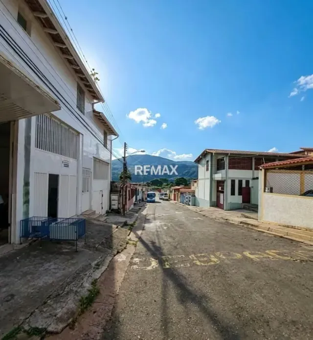 Vendo Galponlocal comercial Ubicado en la entrada principal de cordero sector bella vista - 5