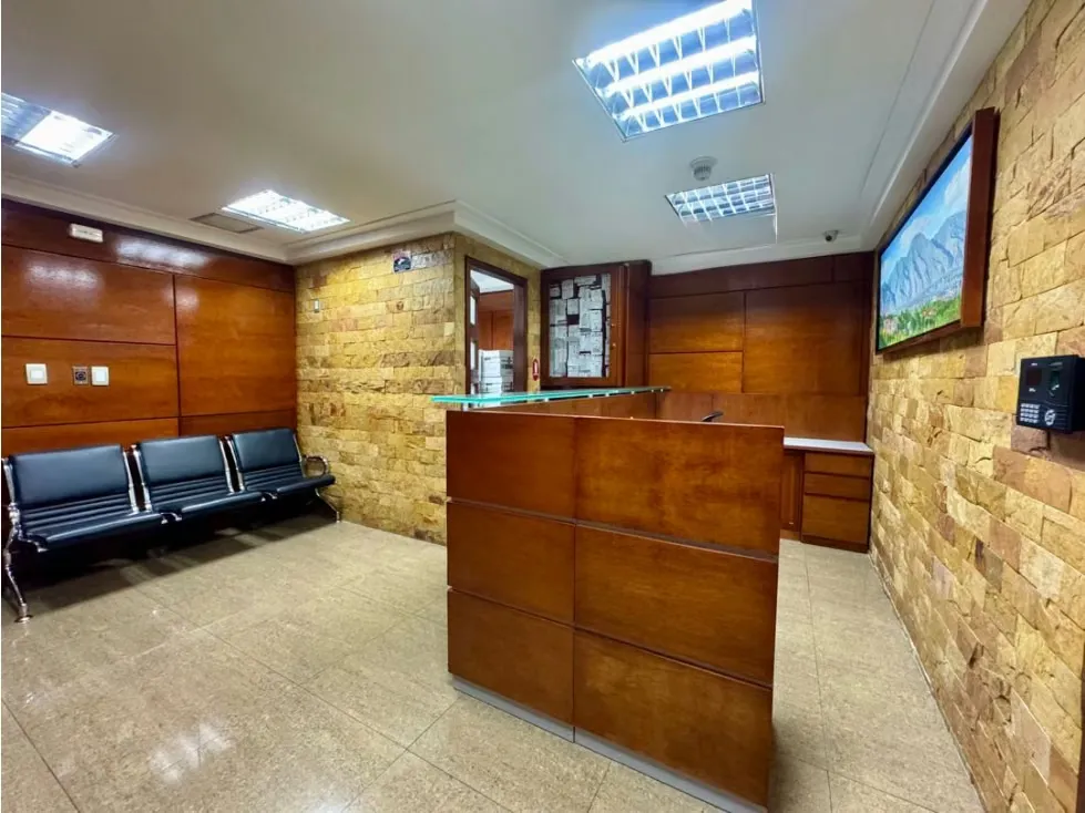 Se vende oficina 255m2 Los Ruices 2182 - 4