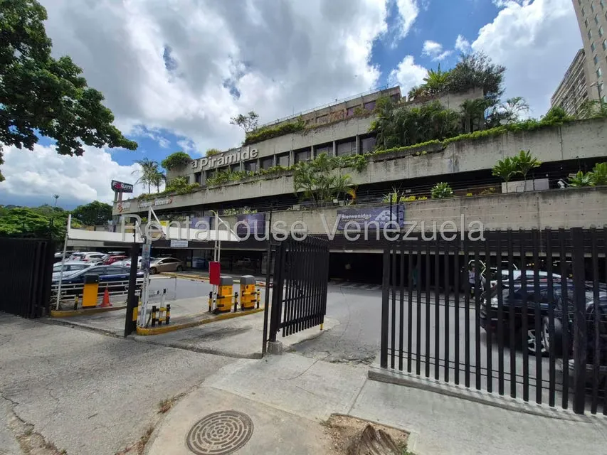 Oficina en Alquiler en Prados del Este, Distrito Metropolitano - 30