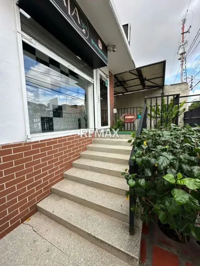 Se alquila espacio ideal para consultorios médicos, spa, cosmestologia , otros