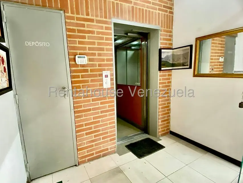 Edificio en Venta en Los Chorros, Distrito Metropolitano - 16