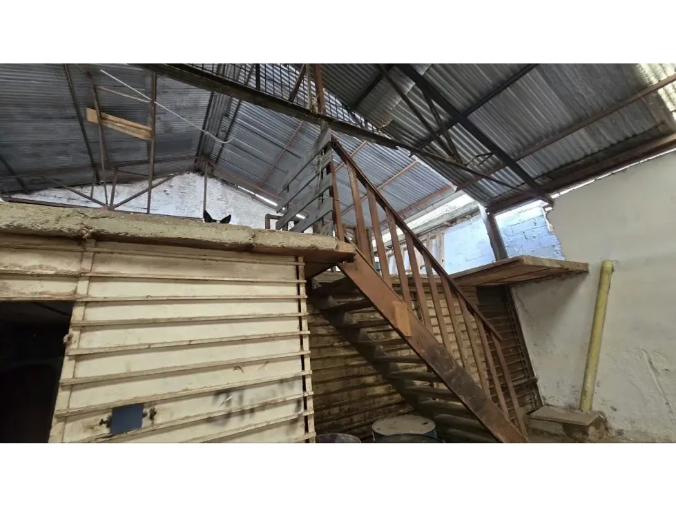 Se ofrece en Alquiler Galpon en Puente Hierro - 11