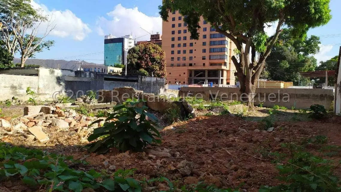 Terreno (Comercial) en Venta en La Viña, Carabobo