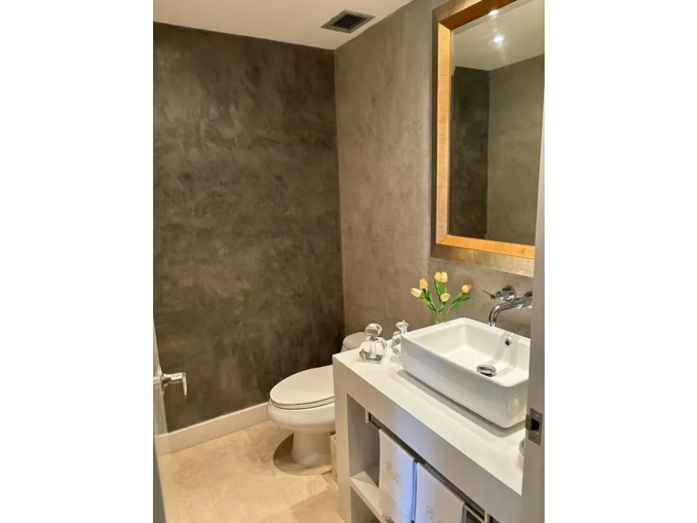 Se vende apartamento 220m2 La Lagunita 6083 - 6