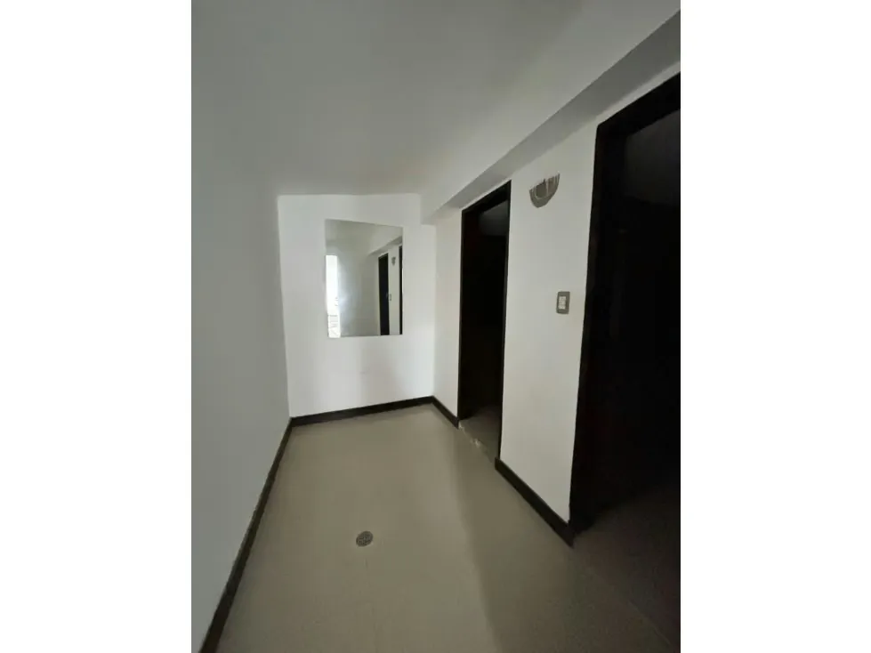 LOCAL COMERCIAL EN ALQUILER 140 M2-URB. EL HATILLO - 9