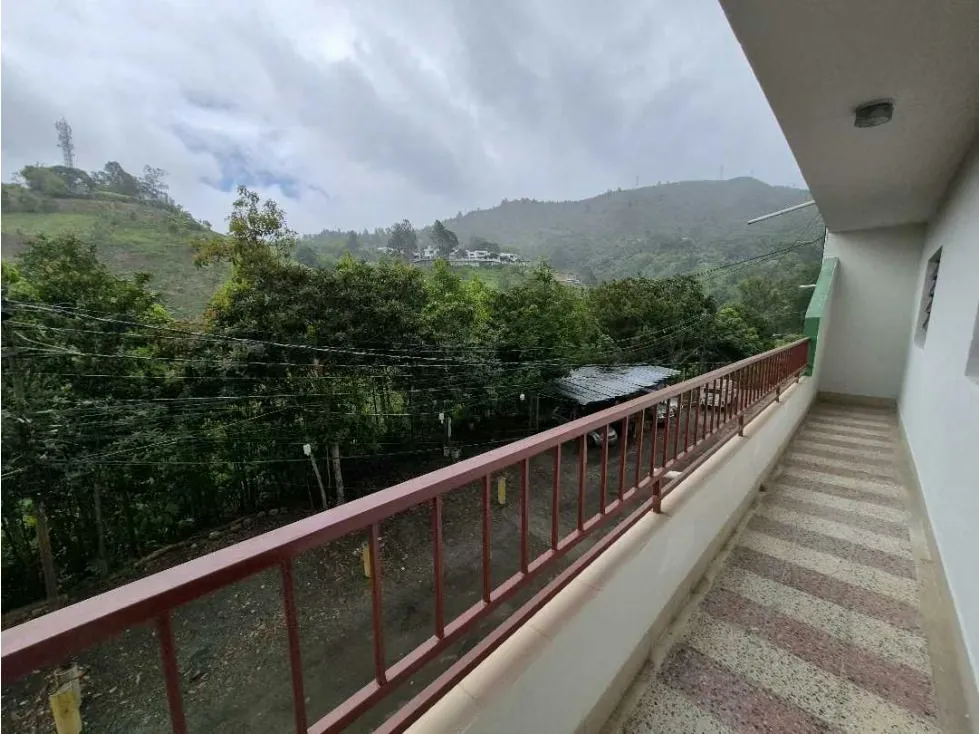 Alquilo apartamento 130m2 Monterrey 0856 - 3