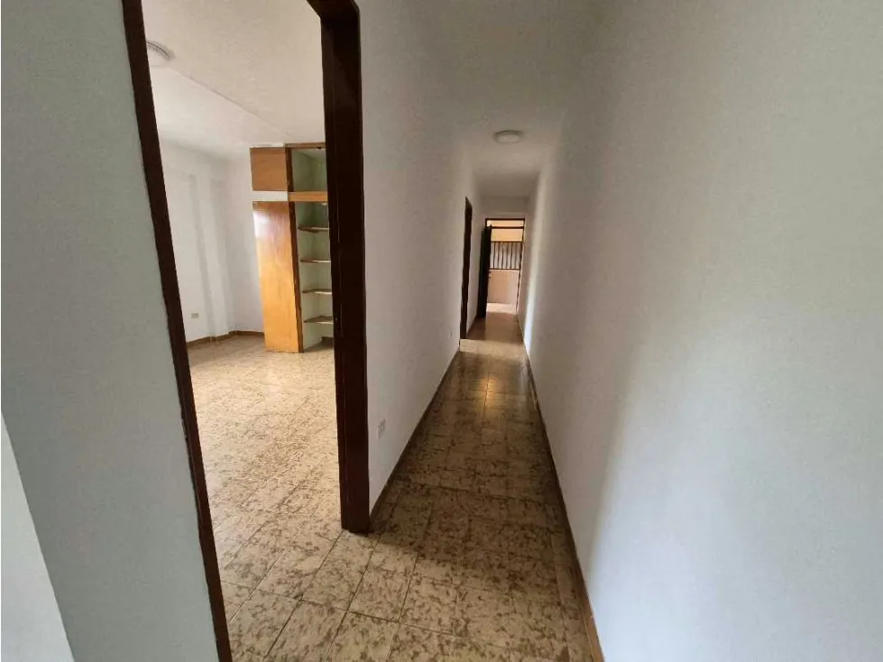 Alquilo apartamento 130m2 Monterrey 0856 - 8