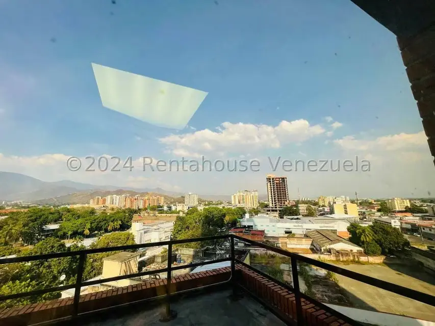 Oficina en Alquiler en Avenida Bolivar, Aragua - 6