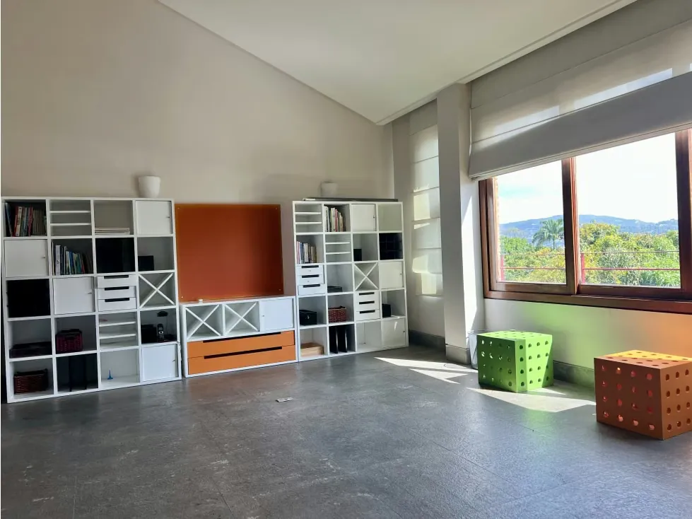 Se Vende casa 2.320MT c/1.073MT t/6h+2s/8b+3s/8p/Los Chorros/4945 - 12
