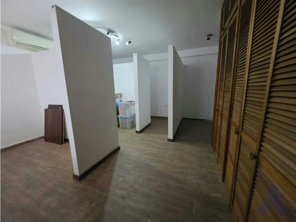 CASA EN VENTA CON ANEXO URB. LAS PALMAS 8H+ S / 8B / 8PE CALLE TRANQU - 14