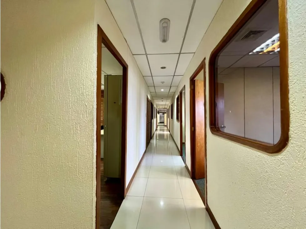 Se vende oficina 836m² Centro Plaza - 15
