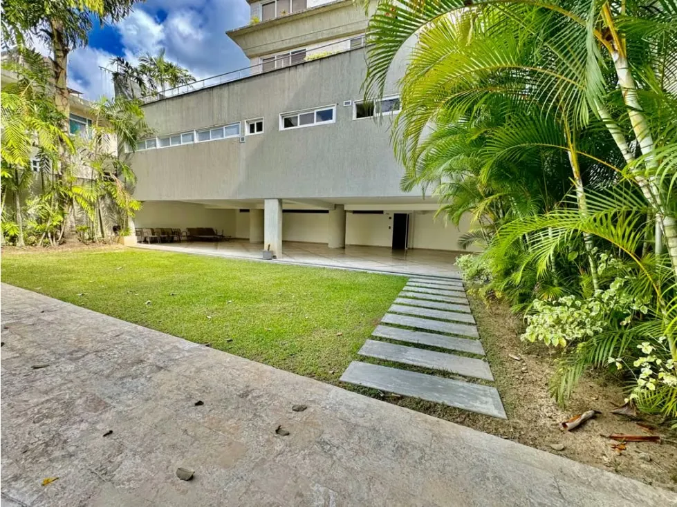 Se vende PB 398m2+105m2 4h+s/6b/6p Los Palos Grandes - 4