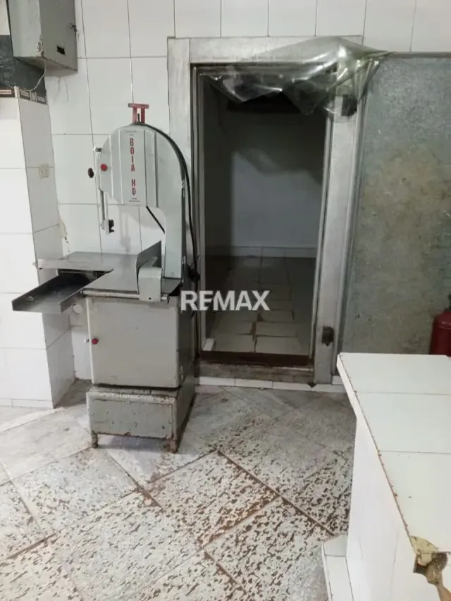 Local en Venta - Anzoátegui - Barcelona. Avenida Juan de Urpin - 13