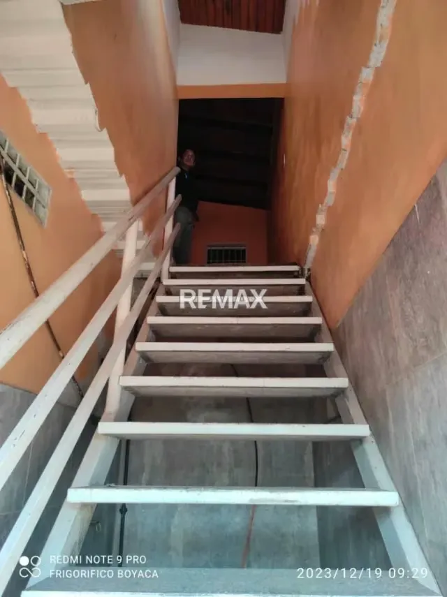 Local en Venta - Anzoátegui - Barcelona. Avenida Juan de Urpin - 19