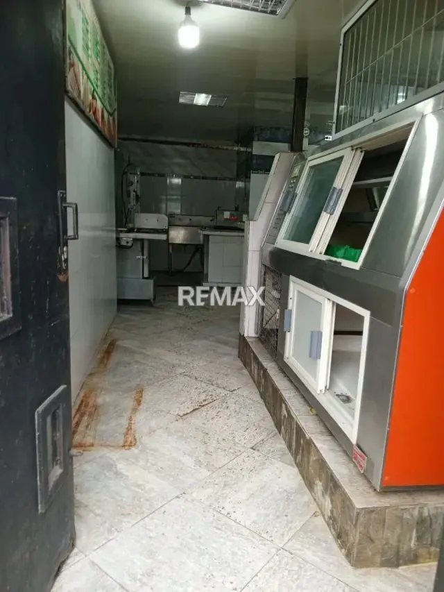 Local en Venta - Anzoátegui - Barcelona. Avenida Juan de Urpin - 5