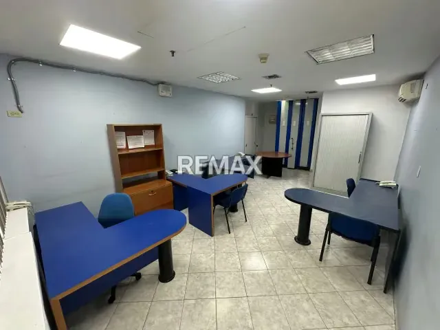 Oficina en alquiler en CC Arta, Chacaito - 2