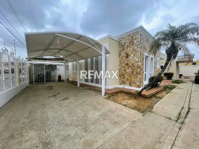 CASA EN ALQUILER EN CIUDAD OJEDA