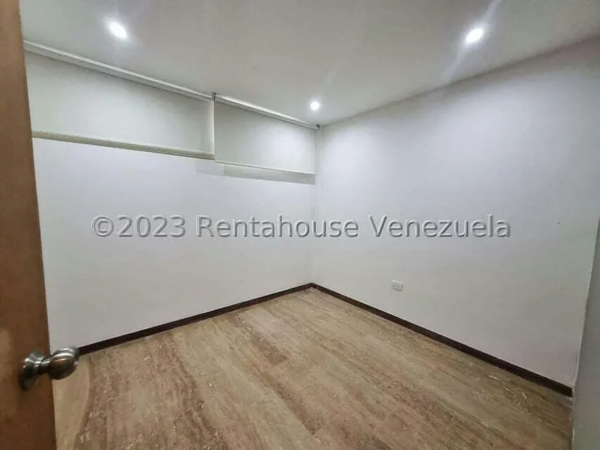 Apartamento (1 Nivel) en Venta en Escampadero, Distrito Metropolitano - 7