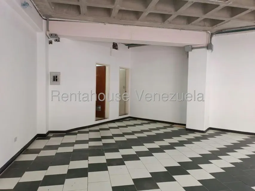 Local Comercial en Alquiler en Las Minas, Miranda - 4