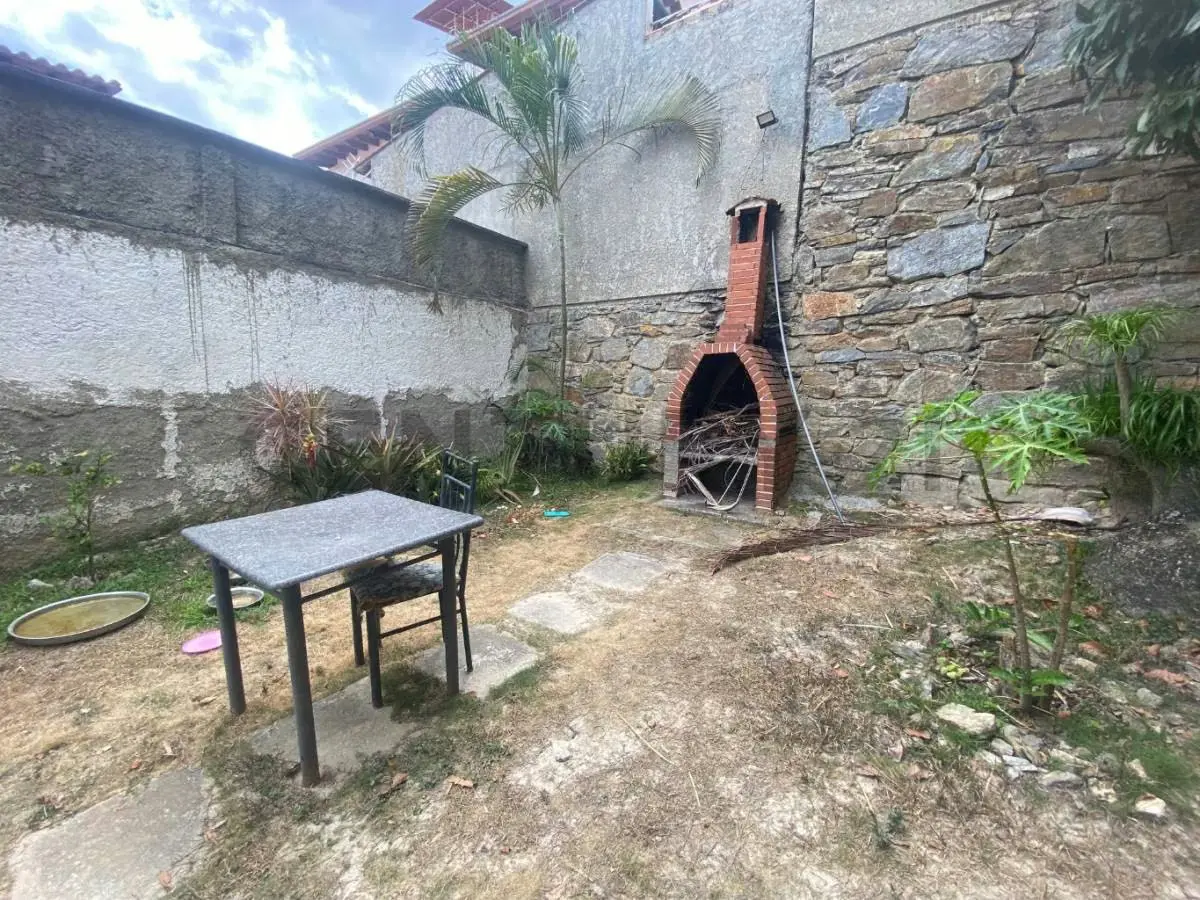 En Venta Casa para Remodelar en Lomas de La Trinidad - 11