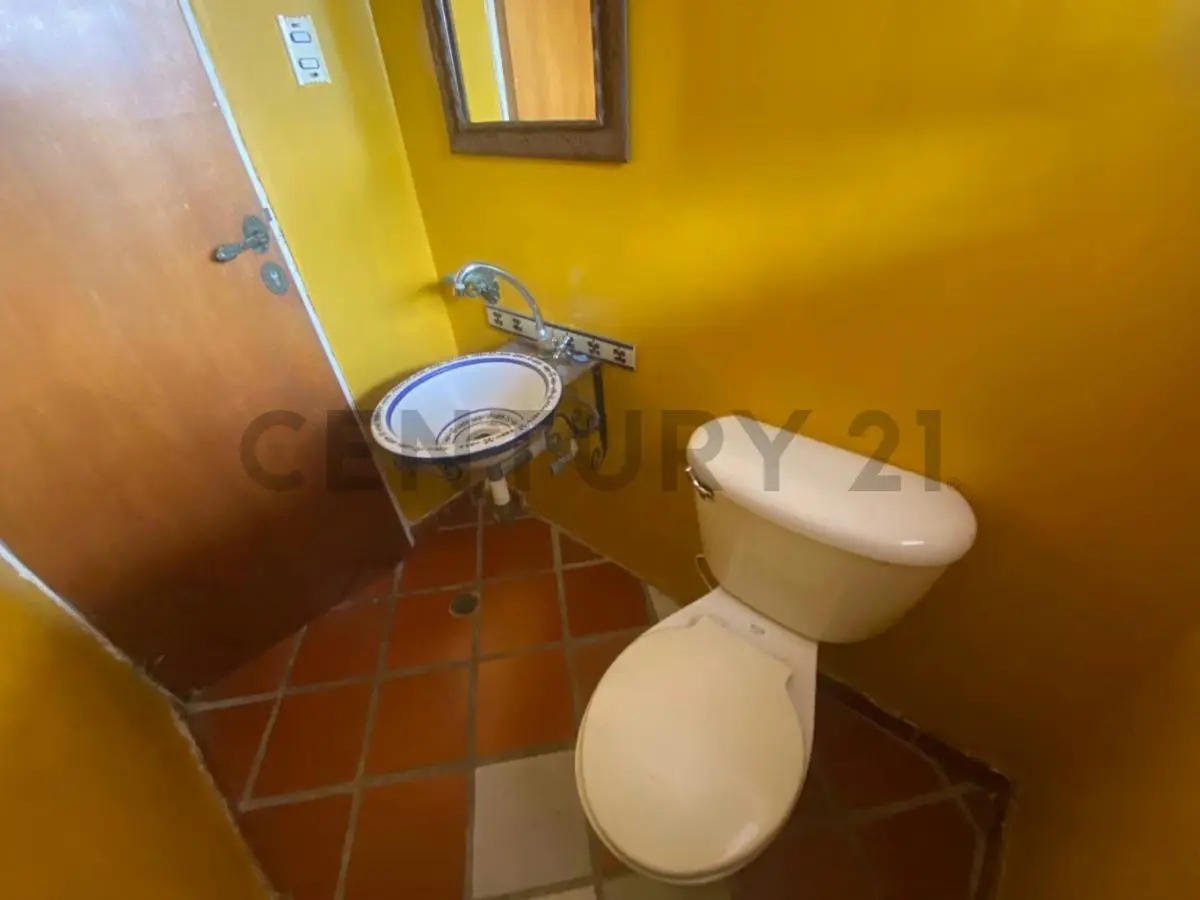 En Venta Casa para Remodelar en Lomas de La Trinidad - 14