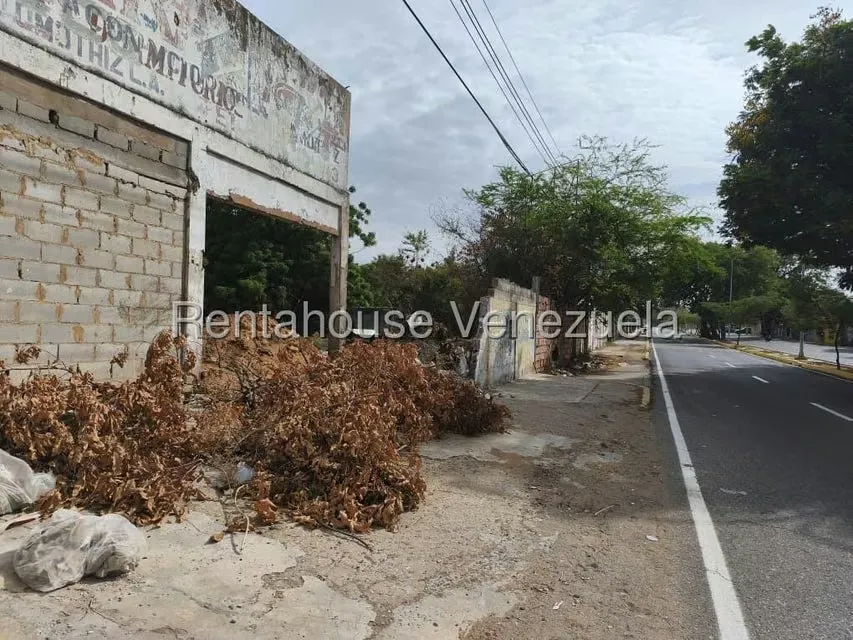 Terreno (Comercial) en Venta en Avenida Universidad, Zulia - 12