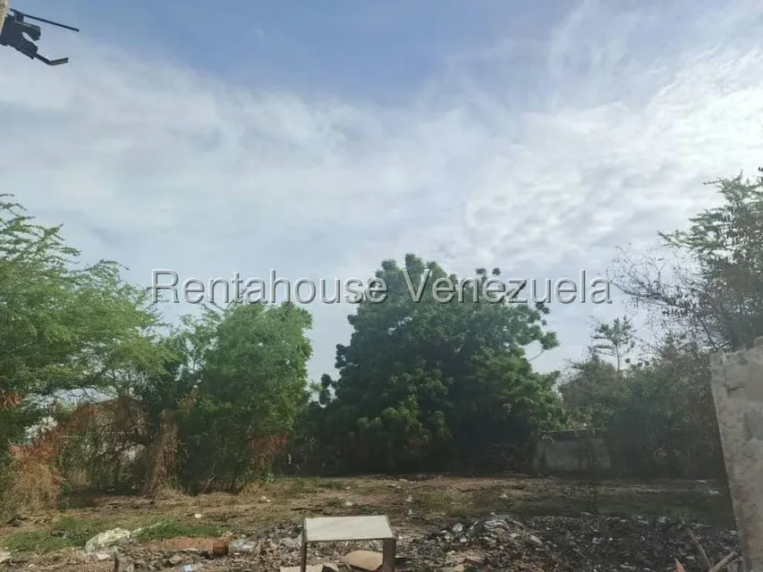 Terreno (Comercial) en Venta en Avenida Universidad, Zulia - 6