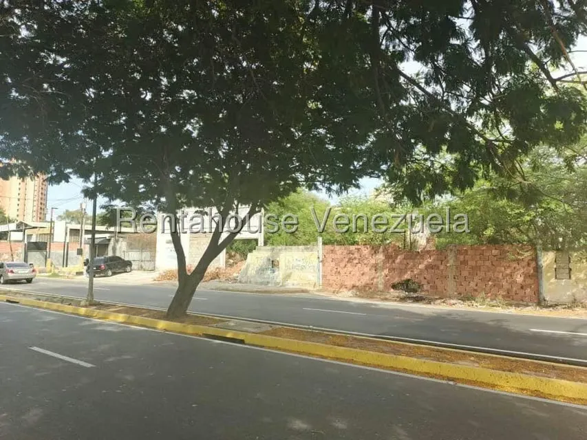 Terreno (Comercial) en Venta en Avenida Universidad, Zulia - 8