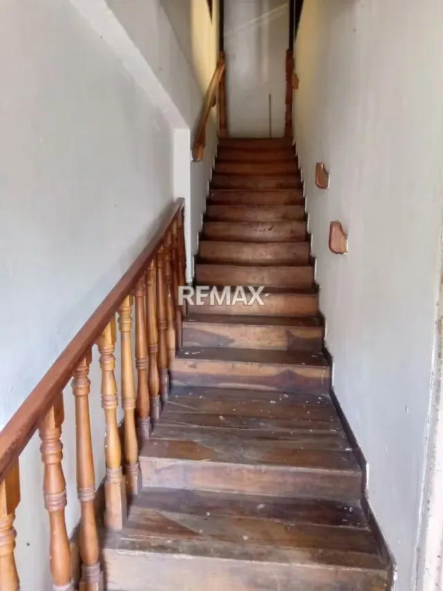 Se vende una casa con local comercial en cordero Av Bolívar cerca del vivero , - 3